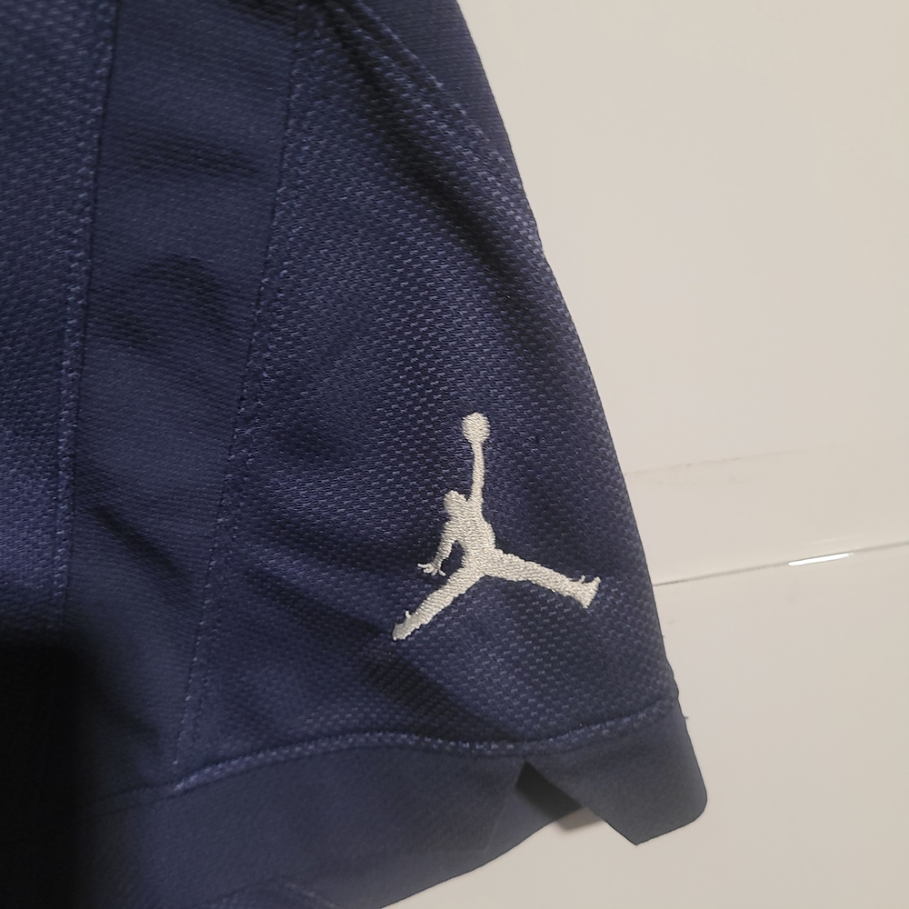 Jordan Men's Athletic Shorts in Navy Blue - Picture 3 of 4